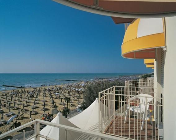 Hotel Montecarlo Lido di Jesolo Dış mekan fotoğraf
