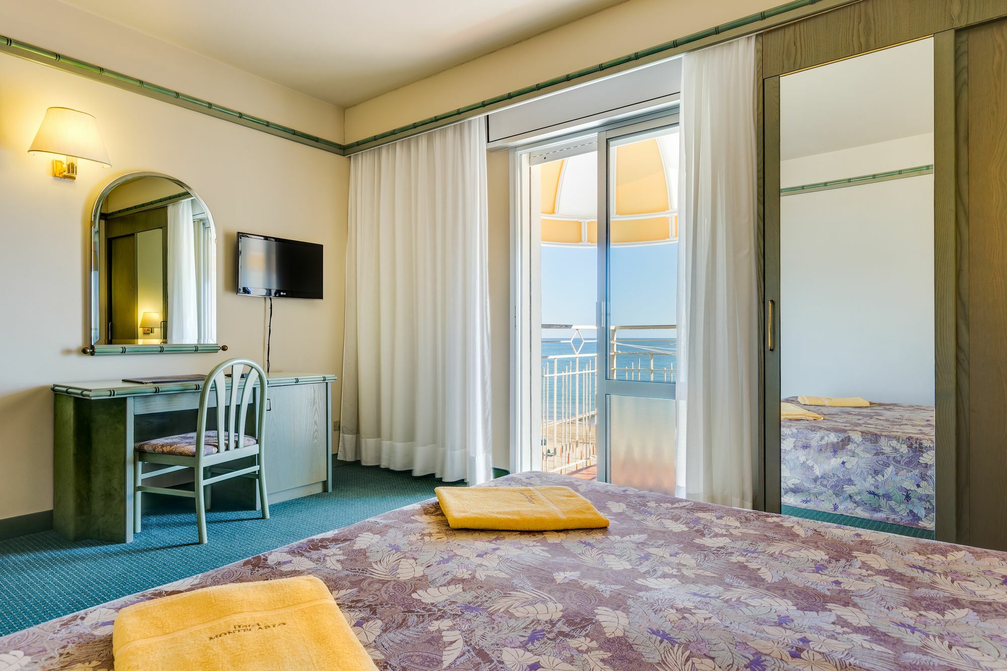 Hotel Montecarlo Lido di Jesolo Dış mekan fotoğraf